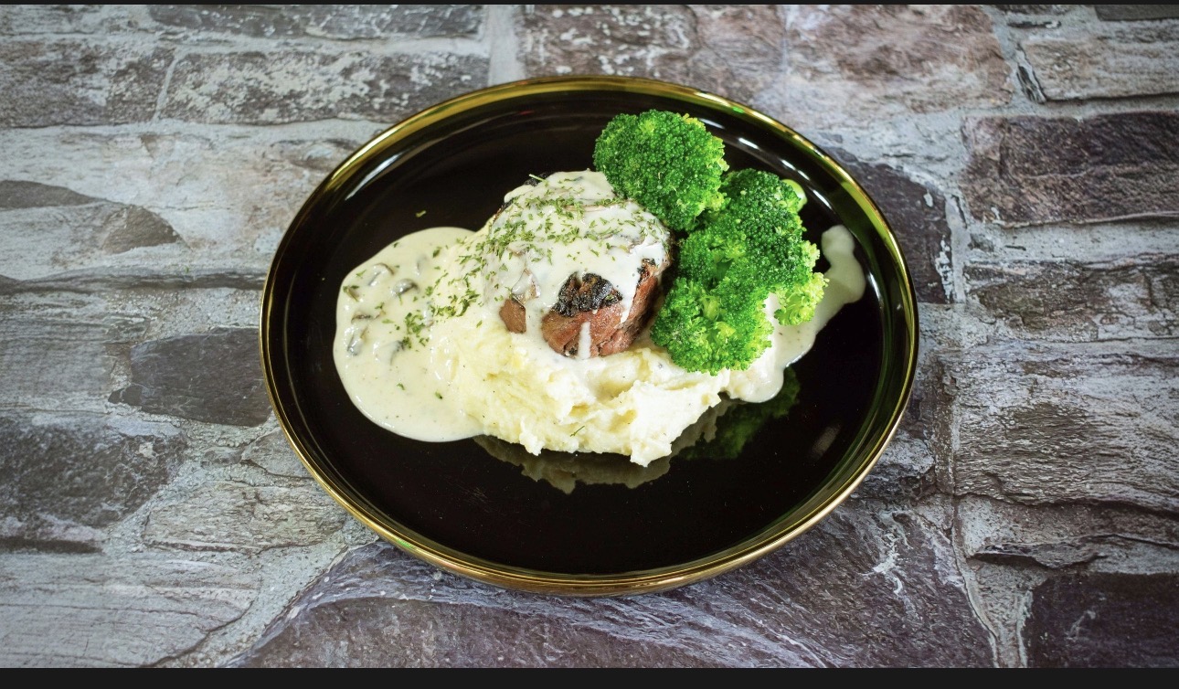 Filet Mignon at Eterna Restaurant & Lounge